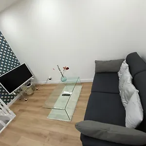 3 Pieces Au Calme Avec 1 Acces Independant Apartamento